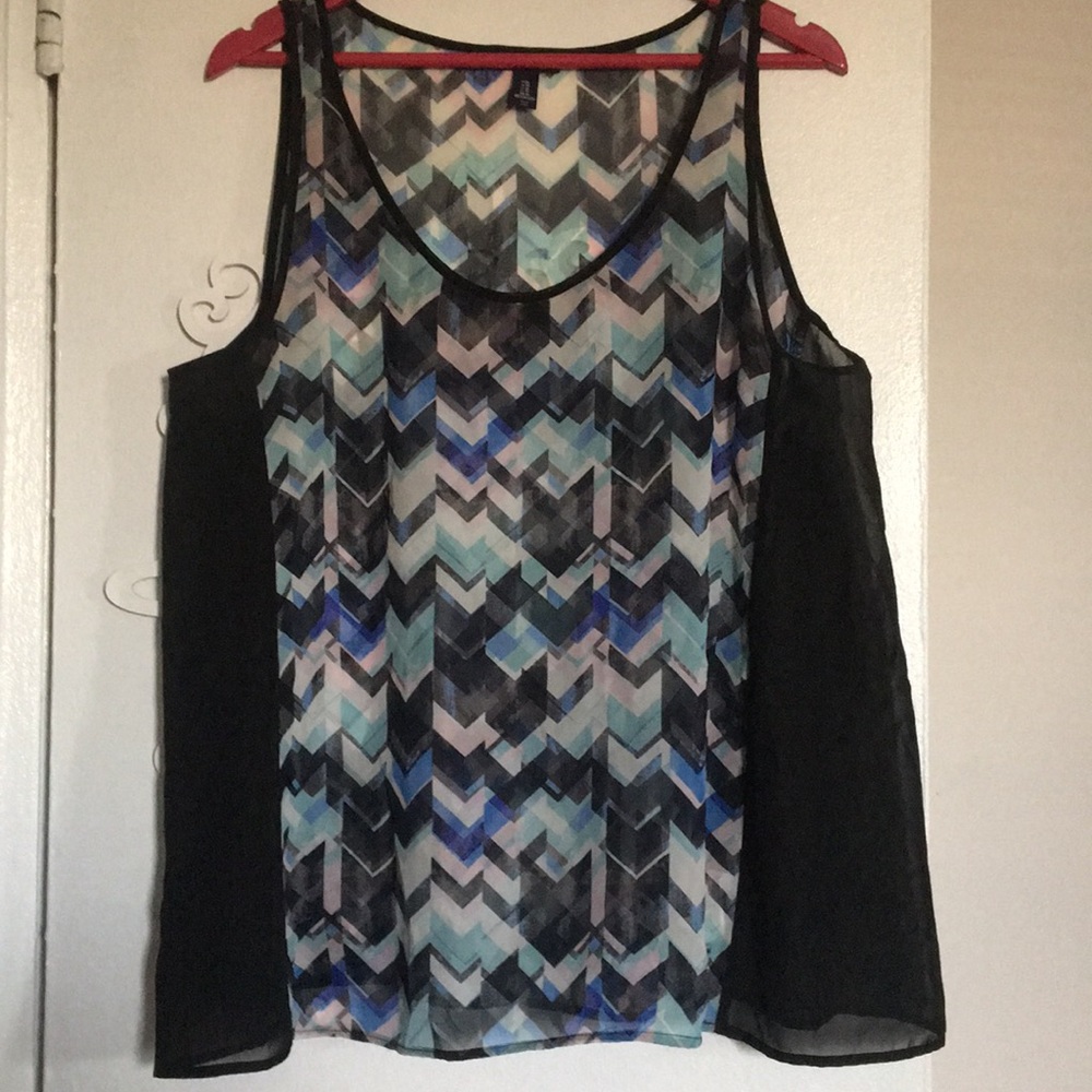 Chevron sheer swing tank